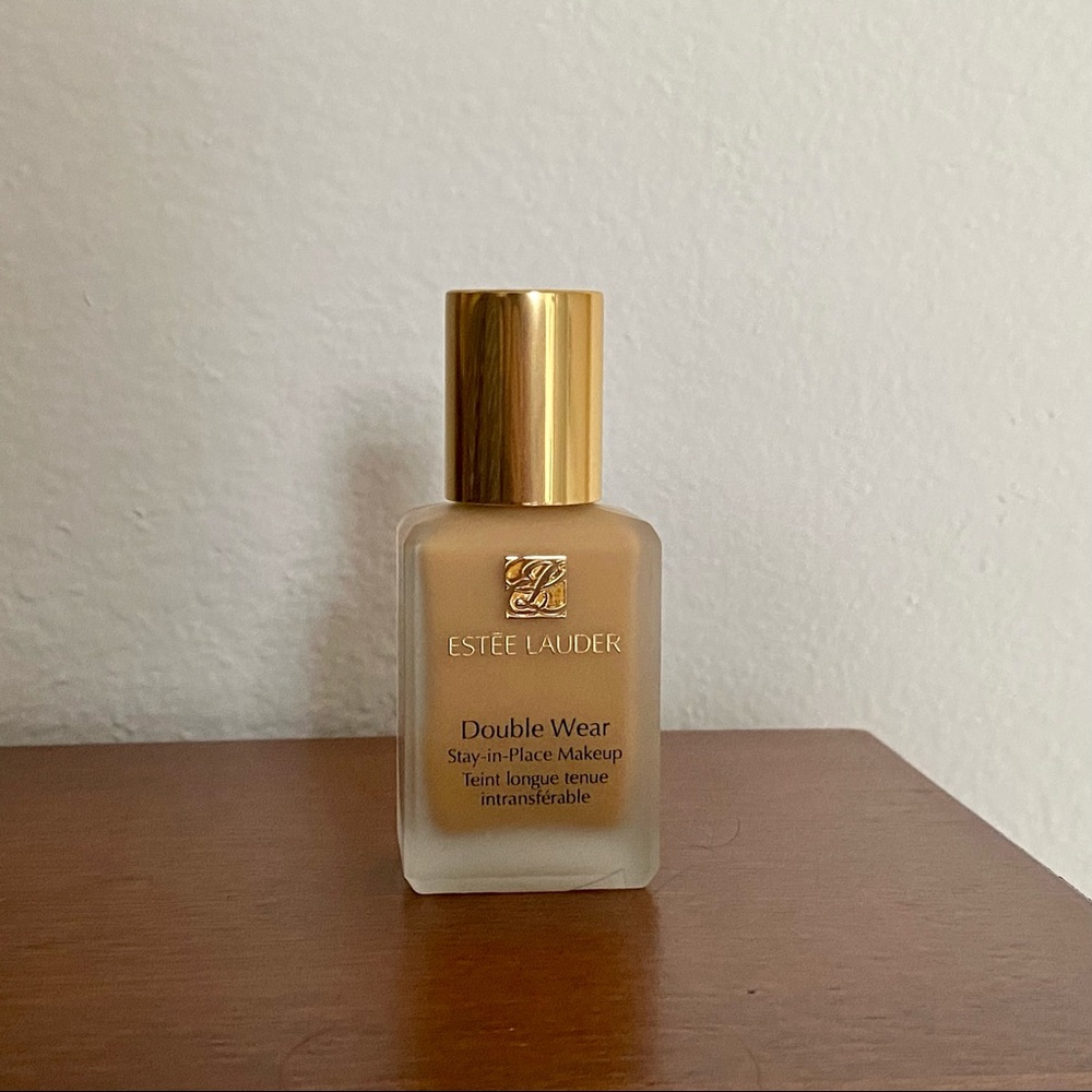 Estée Lauder Double Wear Foundation 3W1.5 Fawn